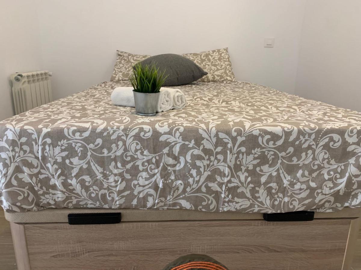 Ferienwohnung Moncloa-Arguelles Nuevos Pisos Madrid Exterior foto